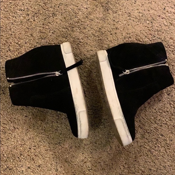 Steve Madden Shoes - Steve Madden zip up wedge sneakers